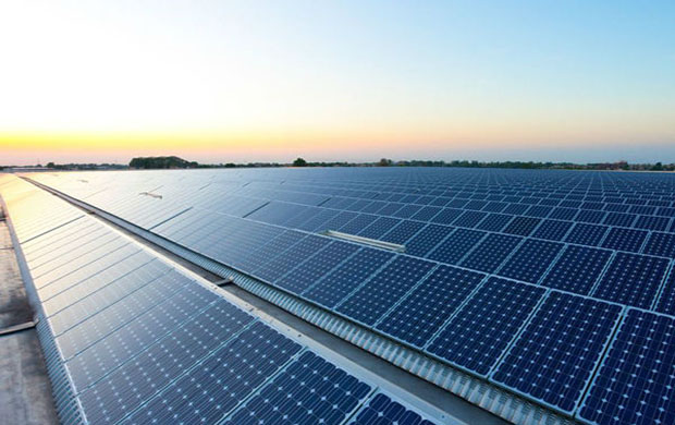 تخطط إسرائيل لإضافة 15 جيجاوات أخرى من الطاقة الشمسية بحلول عام 2030